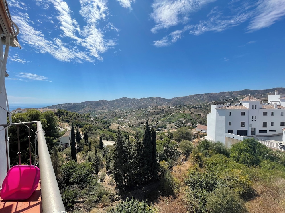 Cd-2063 Three Bedroom With Roof Terrace
