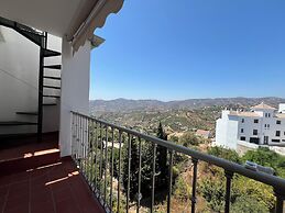 Cd-2063 Three Bedroom With Roof Terrace