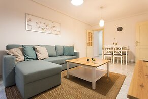Comfort and Beauty With Parking Space Included