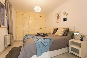 Comfort and Beauty With Parking Space Included