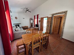 Cd-1383 Three Bedroom Villa With Pool
