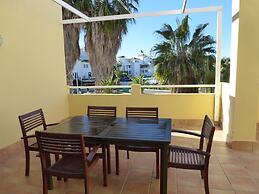 Beautiful 2 Bedroom, 2 Bathroom Apartment