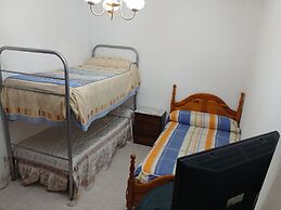 Room-double Bunk Room Toledo