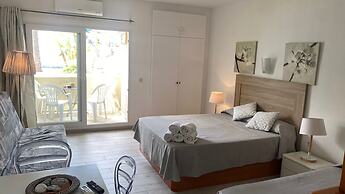 Apt In Benal Beach Resort, Wifi, 100m From Beach