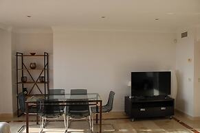 Beautiful Flat Near Golf Courses With sea Views