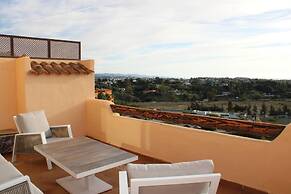 Beautiful Flat Near Golf Courses With sea Views