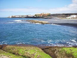 Beautiful Apartment Caleta Interian Beach