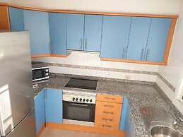 Comfortable Modern House With Jacuzzi, and Access to Swimming Pool