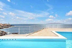Costa Isora First Line and Pool