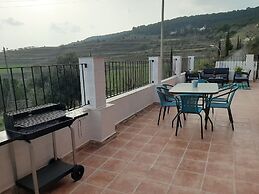 Casa Rural Garnacha de Borja has a Barbacue and Terrace