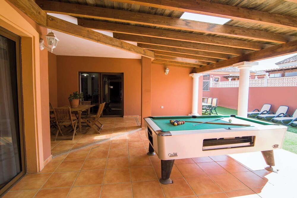 Luxury Villa 