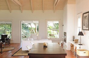Kumbuk House