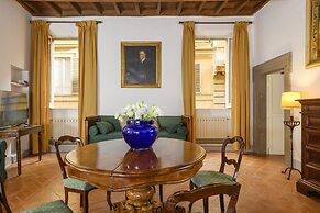 Cartari Deluxe Apartment