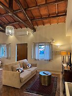 Hero's Garden Relais