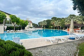 Lycus River Thermal Hotel