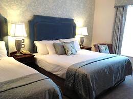 The Landmark Hotel