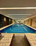 Luxurious Two Bedroom Apartment Al malqa