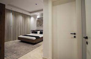 Luxurious Two Bedroom Apartment Al malqa