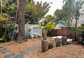 Albatross Guest house