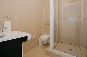 Albatross Guest house