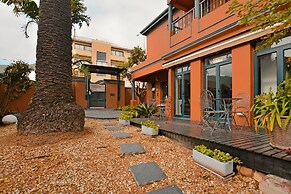Albatross Guest house