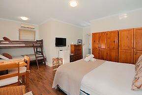 Albatross Guest house