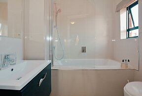 Albatross Guest house