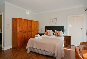 Albatross Guest house