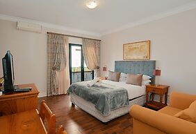 Albatross Guest house