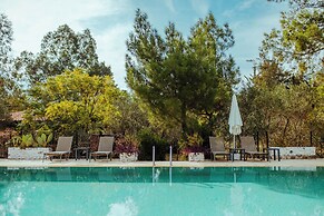 Eski Yeni Tatil Evi