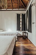 Eski Yeni Tatil Evi