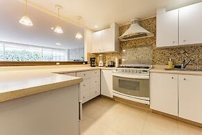 Parques Condesa Apartments by VH