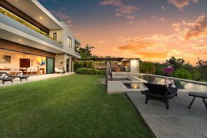 Punta De Mita - Luxury 7 BR Villa Oceanview