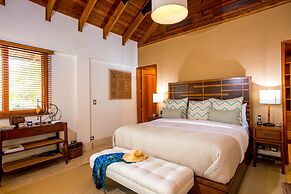 Oceanview Lux Villa - With Eden Roc Club Access