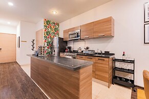 NEW Perfect Location with Free Parking