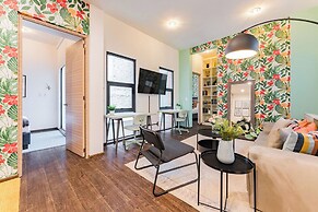 NEW Perfect Location with Free Parking