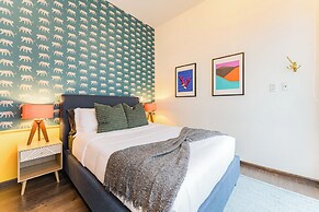 NEW Perfect Location with Free Parking