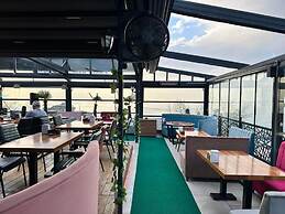 Lion Boutique Hotel