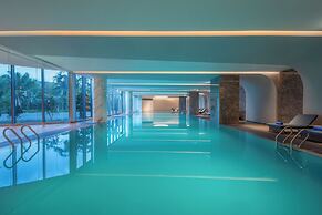 HUALUXE Resort Beihai Silver Beach by IHG