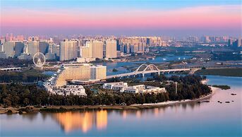 HUALUXE Resort Beihai Silver Beach by IHG
