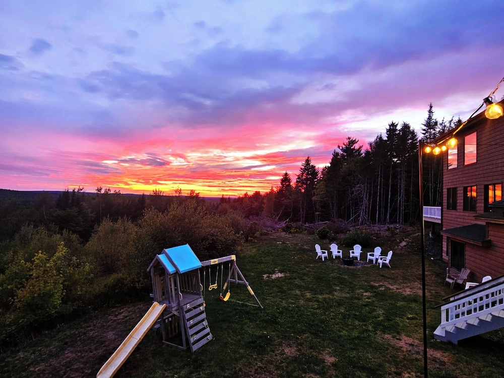 Bear Mountain Lodge