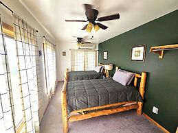 Bear Mountain Lodge