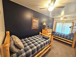 Bear Mountain Lodge