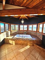 Bear Mountain Lodge