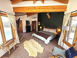 Bear Mountain Lodge
