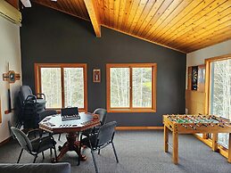 Bear Mountain Lodge