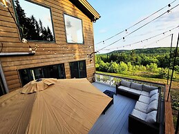 Bear Mountain Lodge