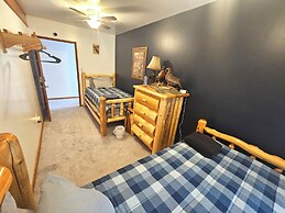 Bear Mountain Lodge