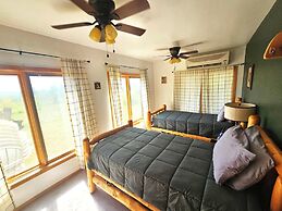 Bear Mountain Lodge