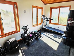 Bear Mountain Lodge